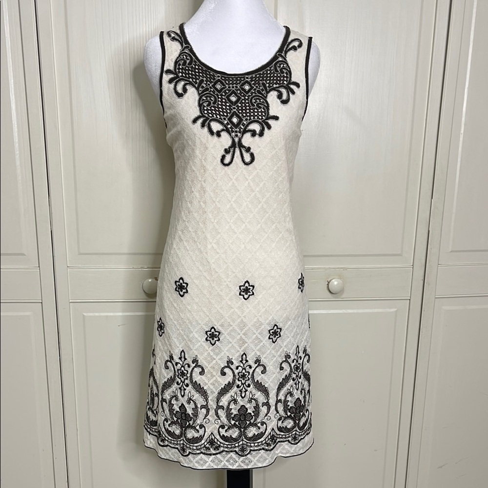 Chelsea & Violet Womens Short Black & Cream Lace Embroidered Dress Size Small